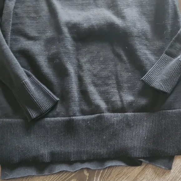 Sweater - Picture 3 of 6